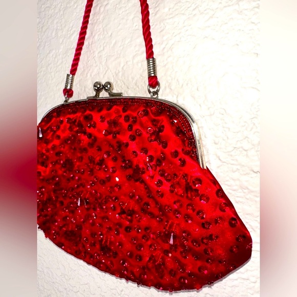 Kiss lock Sequin satin Red Beaded bag vintage - Picture 2 of 5